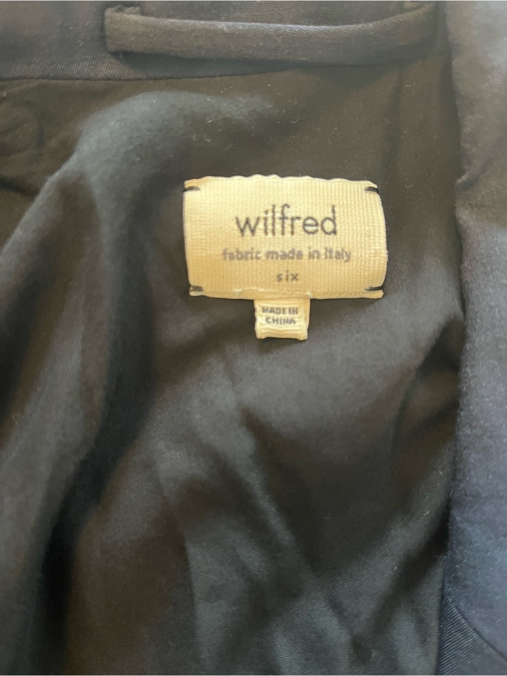 Aritzia Double-Breasted Navy Blazer - Picture 6 of 7